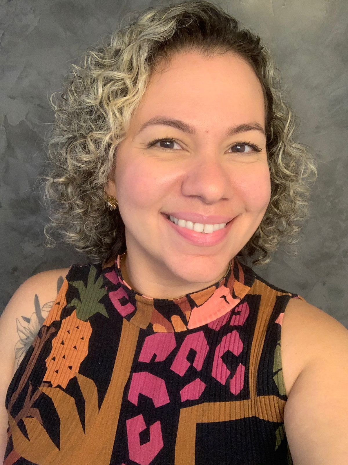 ROBERTA CRISTINA MATTOS DA SILVA